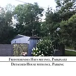 Holiday home Natur-ferien-haus, Klein Rosenburg, Design-ferienhaus An Der Burg, Wallbox, 100mbit Wlan & Zaun *