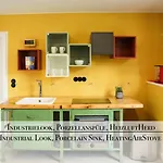 Holiday home Natur-ferien-haus, Klein Rosenburg, Design-ferienhaus An Der Burg, Wallbox, 100mbit Wlan & Zaun Gross Rosenburg